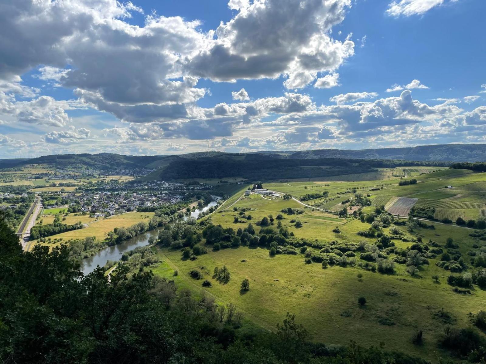 Ferienwohnungen Im Kimmelreich Irsch Bagian luar foto